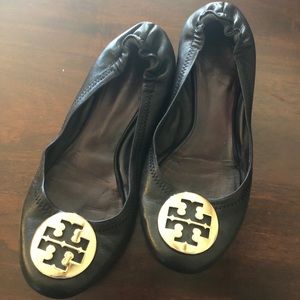 Reva Flats w/ Gold Logo